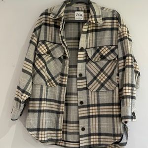 In perfect condition Zara shacket